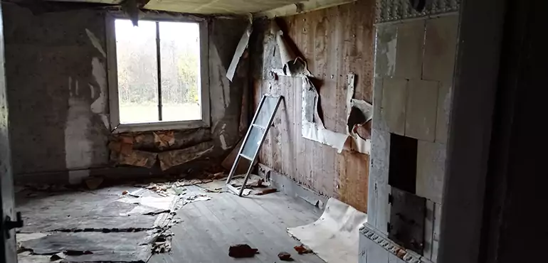 Why Selling a Distressed House Through Traditional Methods Fails in New Haven